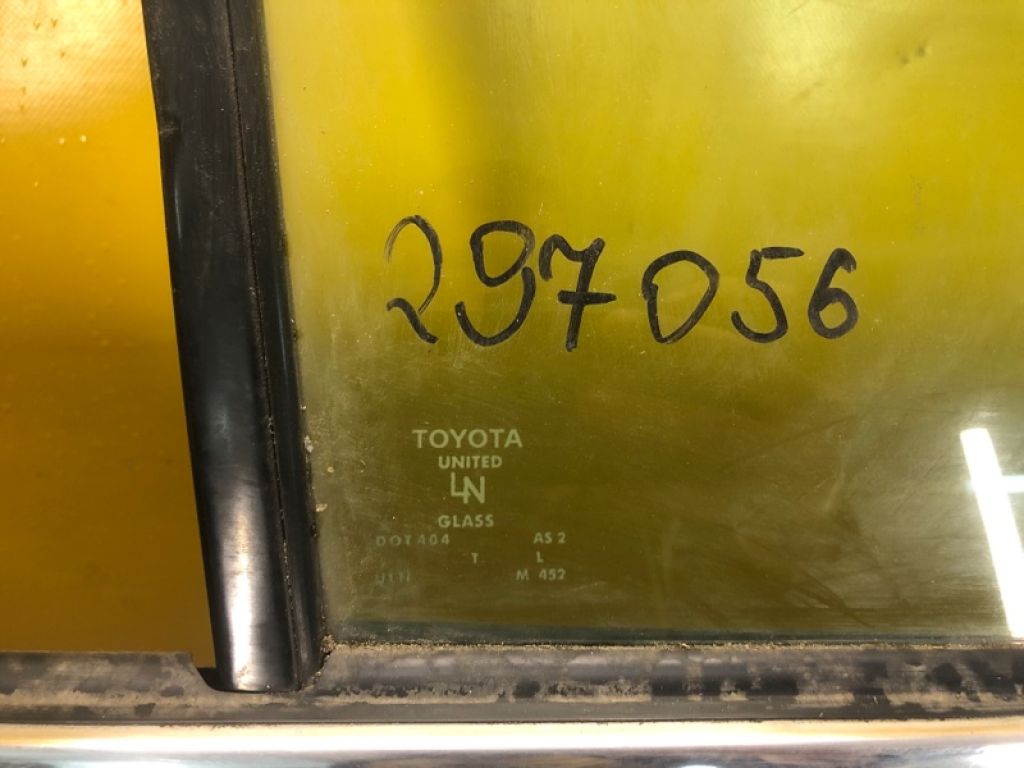 68113-33150 | Скло дверей задн. прав. TOYOTA CAMRY 40 06-11 - Фото 2