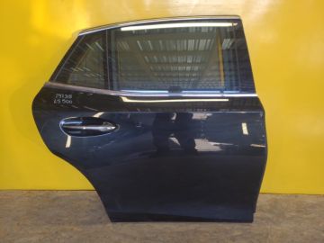 Двері задн. прав. LEXUS LS500 18-