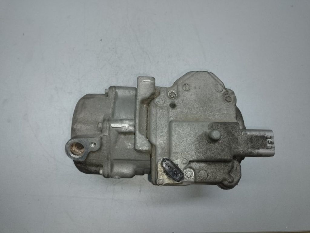 88370-47030 | Компресор кондиціонера TOYOTA PRIUS - 30 09-17 - Фото 2