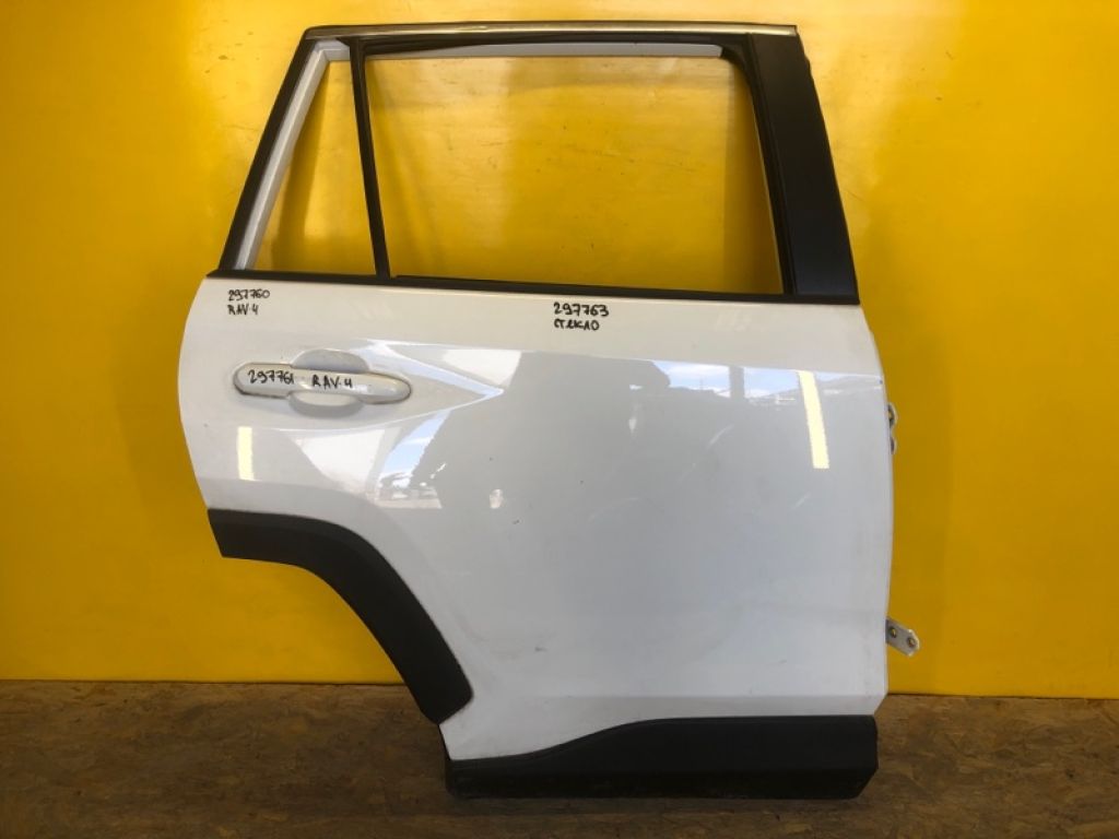 6700342190 | Двері задн. прав. TOYOTA RAV4 18-