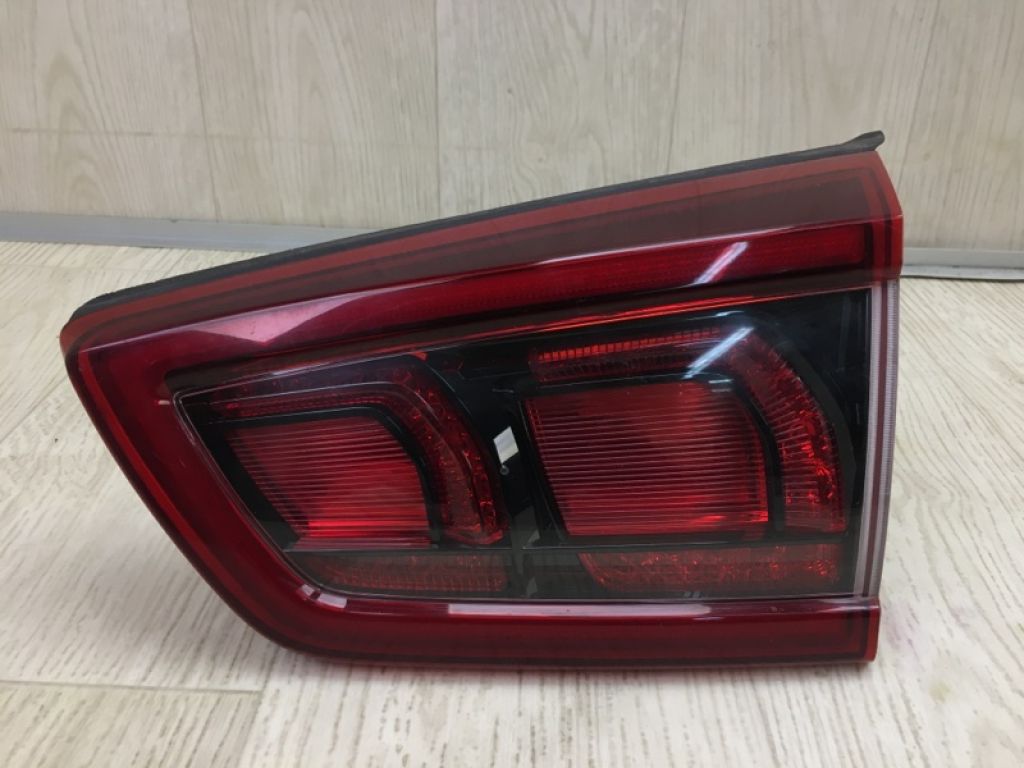 92404-G5120 | Фонарь внутренний прав. KIA NIRO 16-
