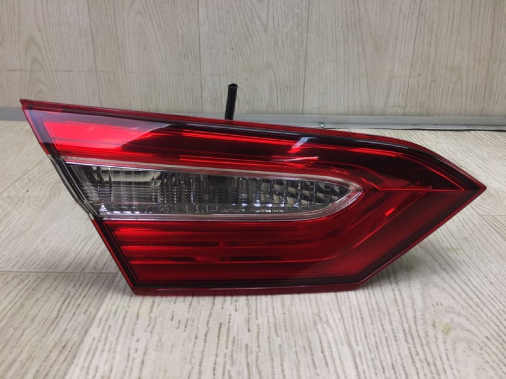 8159006620 | Ліхтар внутрішній лів. TOYOTA CAMRY 70 17-
