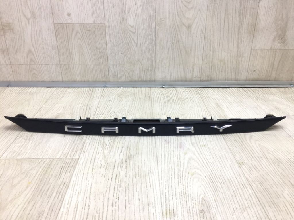 7680106E10C1 | Панель підсвічування номера TOYOTA CAMRY 70 17-