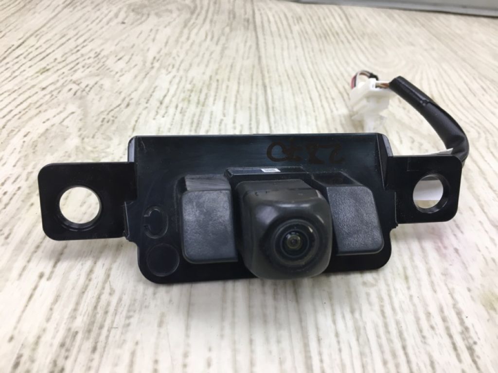8679006090 | Камера заднього виду TOYOTA CAMRY 70 17-