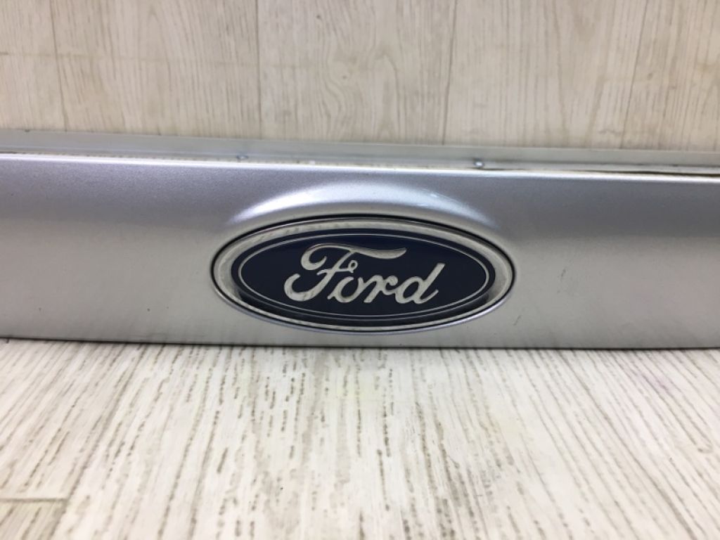 D2BZ-5443400-CA | накладка кришки багажника FORD FIESTA 08-17 - Фото 3