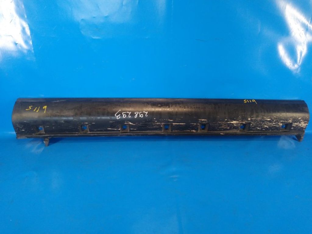 77230-80J01-5PK | Накладка порогу зовнішня прав. SUZUKI SX4 06-13