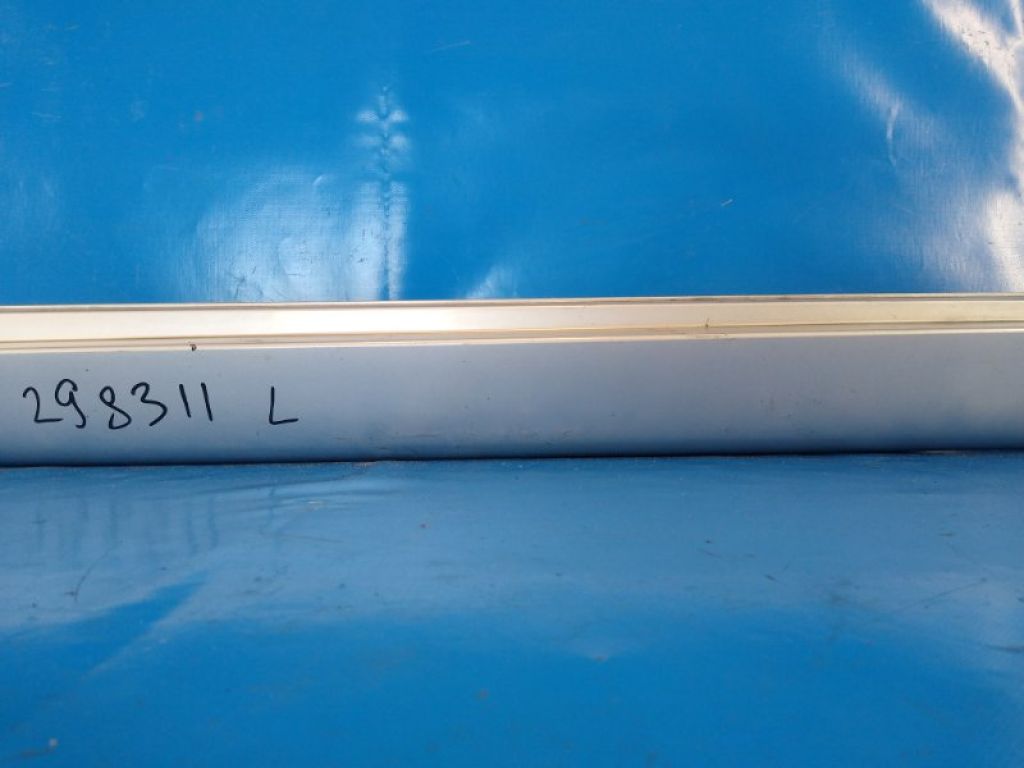 75852-06904 | Накладка порогу зовнішня лів. TOYOTA CAMRY 40 06-11 - Фото 3