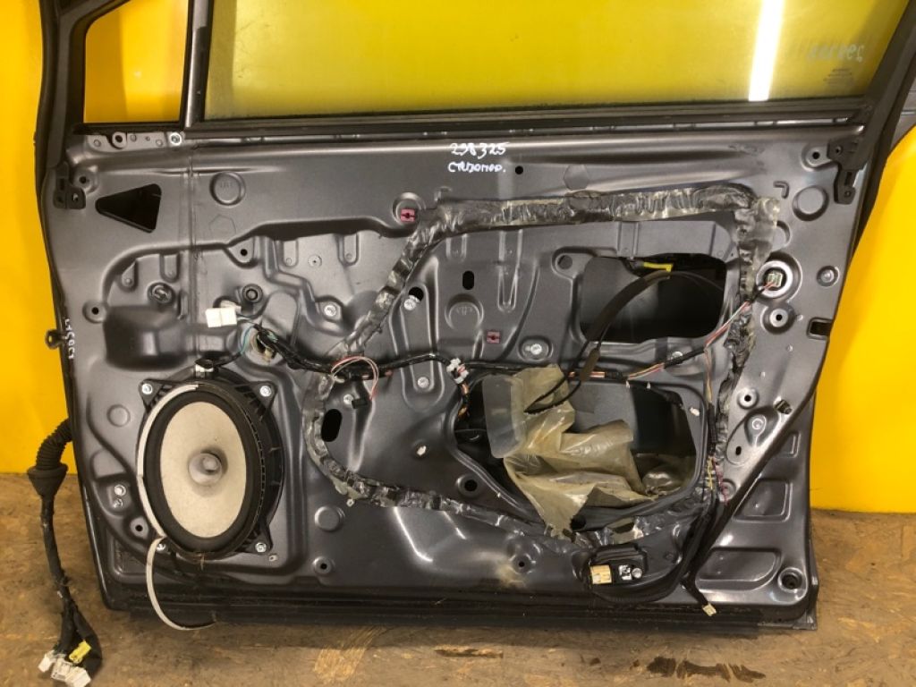 69810-05070 | Стеклоподъемник передн. прав. TOYOTA AVENSIS 08-18
