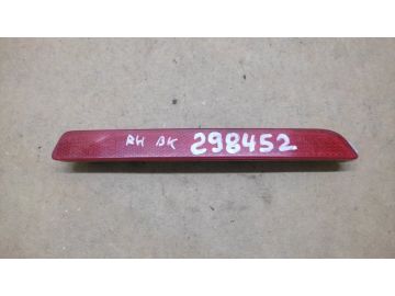 Катафот R правый MAZDA 3 BK 03-08