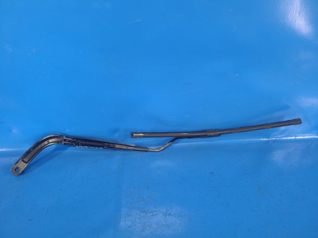 FR3Z-17526-A | Поводок стеклоочистителя передний прав. FORD MUSTANG 15- - Фото 2