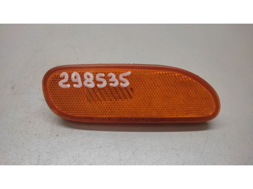 MB882124 | Катафот R правый передн. MITSUBISHI ECLIPSE 94-00