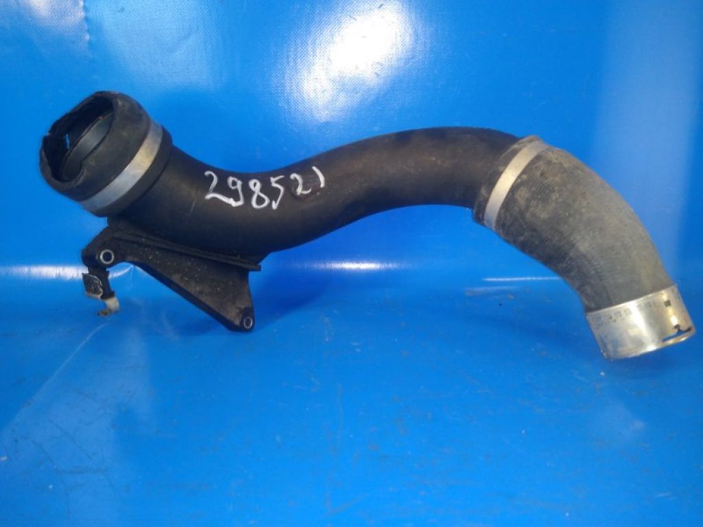 13718655836 | Патрубок интеркулера MINI COOPER (F57) 15-
