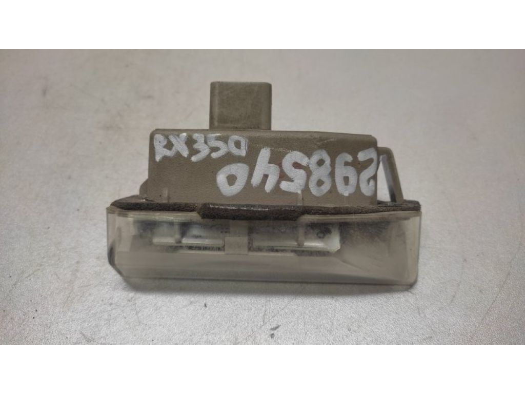 81270-48030 | Підсвічування номера прав. LEXUS RX350/450 09-15