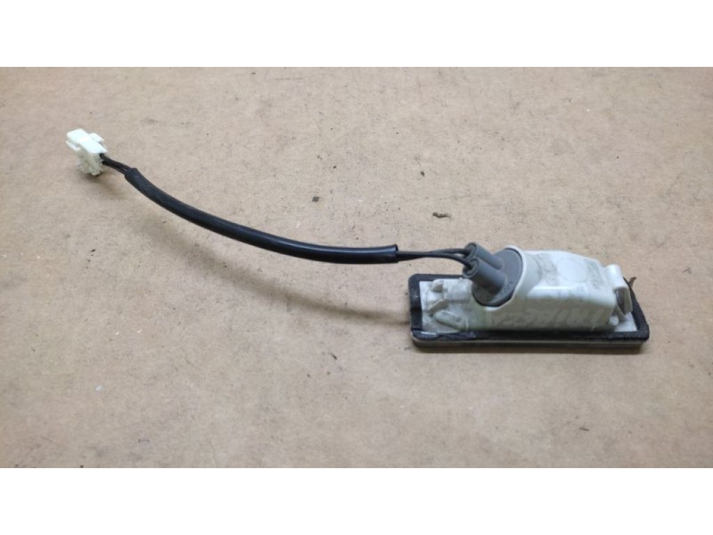 84301XA012 | Подсветка номера SUBARU TRIBECA B10 07-13 - Фото 2