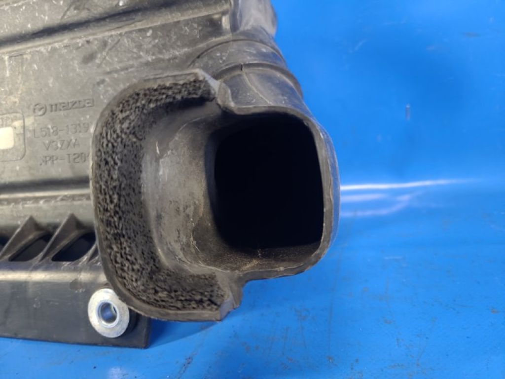 L518-13-19XE | Корпус воздушного фильтра MAZDA 6 GH 07-12 - Фото 3
