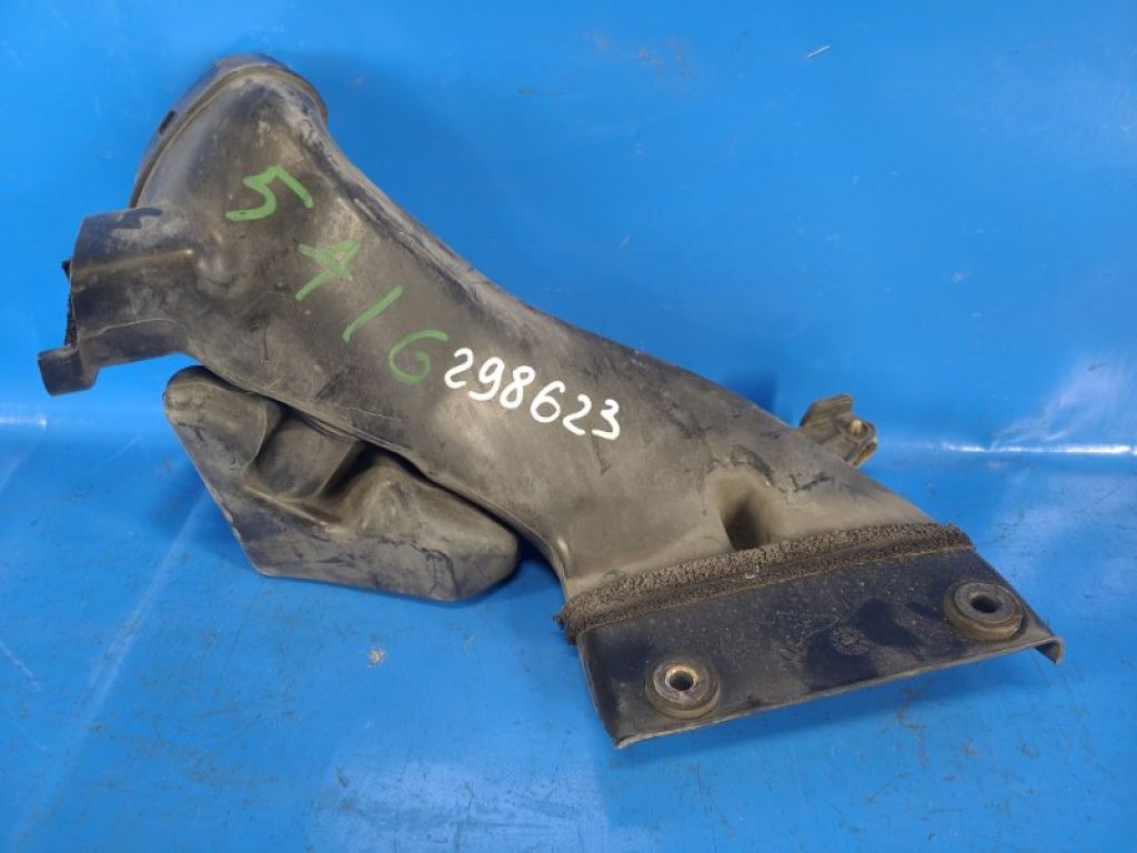 L518-13-200C | Воздухозаборник MAZDA 6 GH 07-12