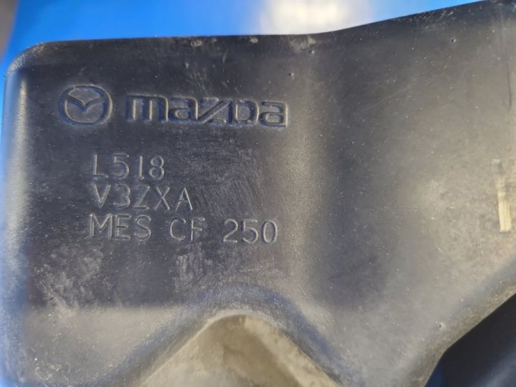 L518-13-200C | Воздухозаборник MAZDA 6 GH 07-12 - Фото 3