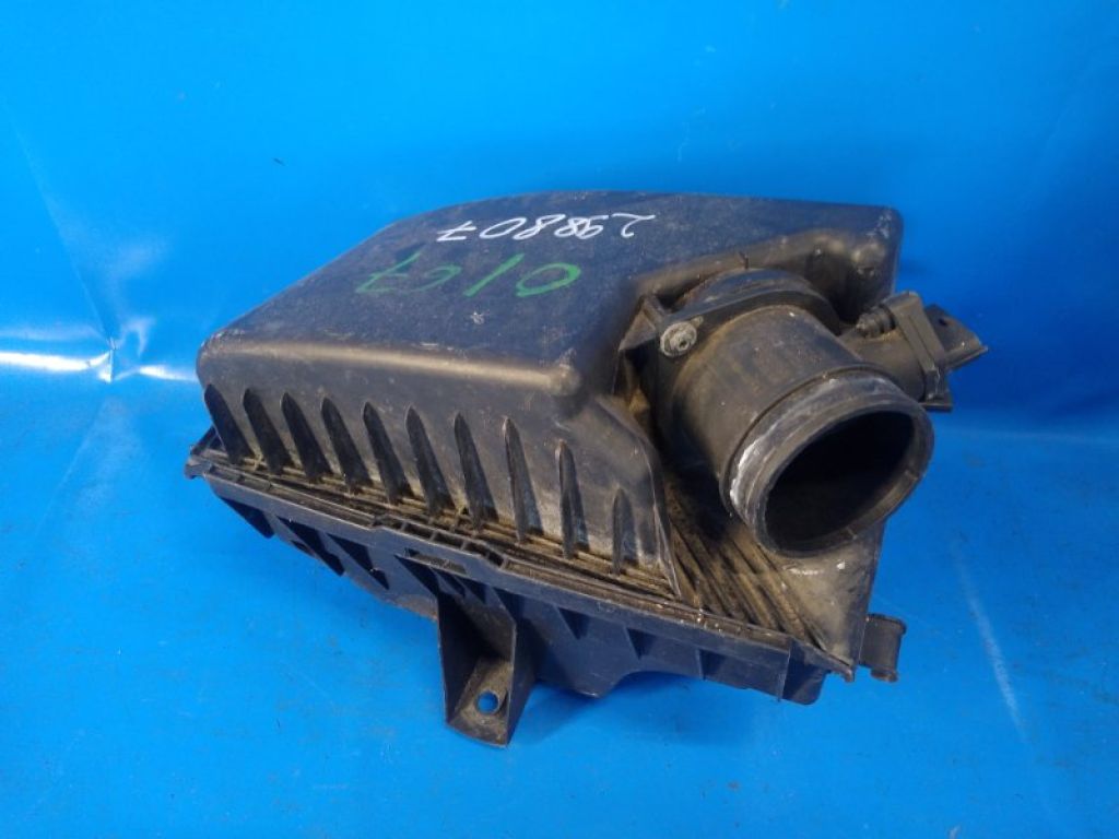 8649674 | Корпус повітряного фільтра VOLVO XC70 00–07