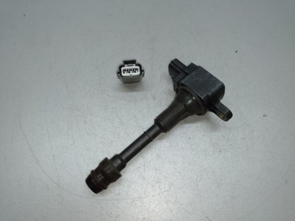22448-8H315 | Катушка зажигания NISSAN X-TRAIL T30 01-07