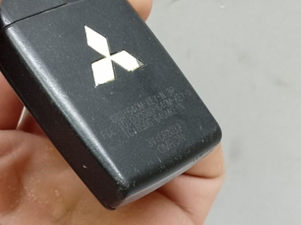 8637A025 | Ключ зажигания MITSUBISHI OUTLANDER XL 05-13 - Фото 3