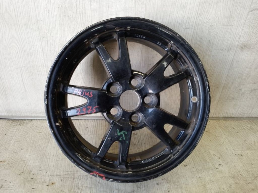 4261147270 | Диск R15 TOYOTA PRIUS - 30 09-17
