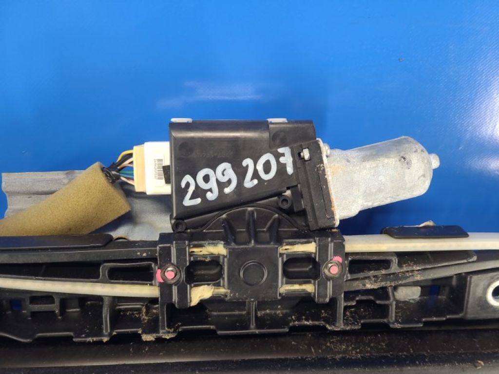 63260-06030 | Моторчик люка TOYOTA CAMRY 40 06-11