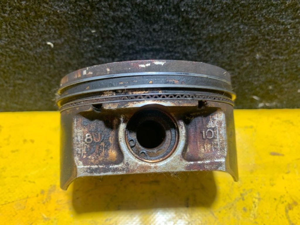 A2010-8J110 | поршень лів. INFINITI G35 03-07 - Фото 2