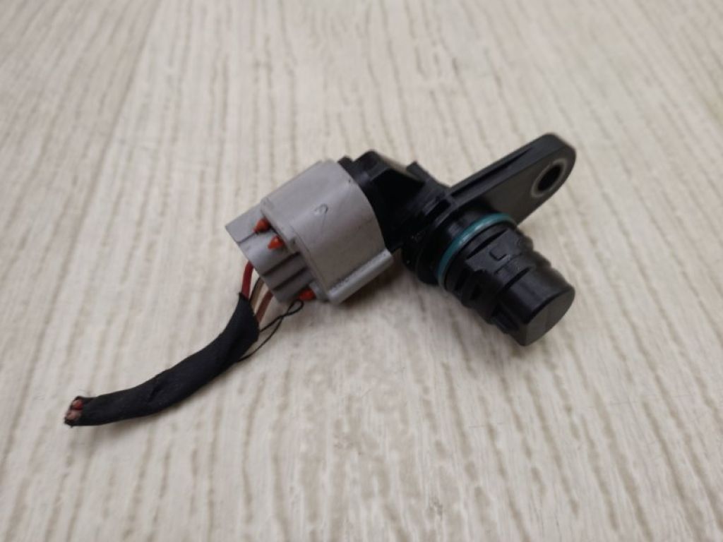 3935025010 | Датчик положення распредвала KIA FORTE/CERATO TD 08-13