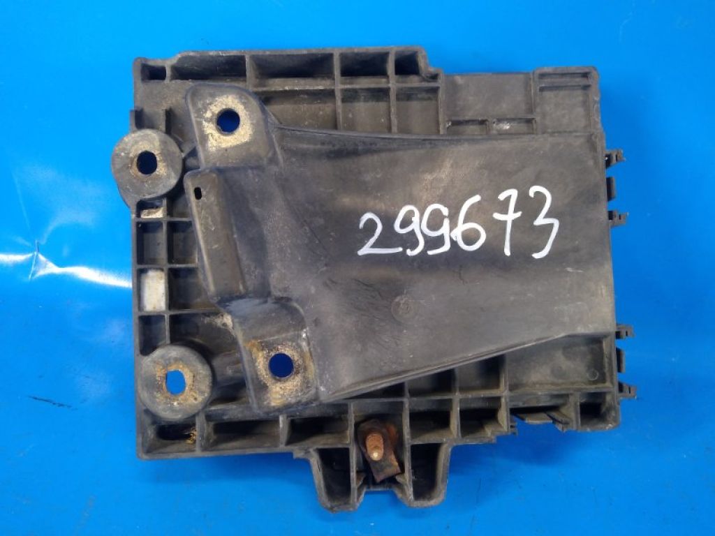 5115731AA | Полиця акумулятора DODGE CALIBER 06-11