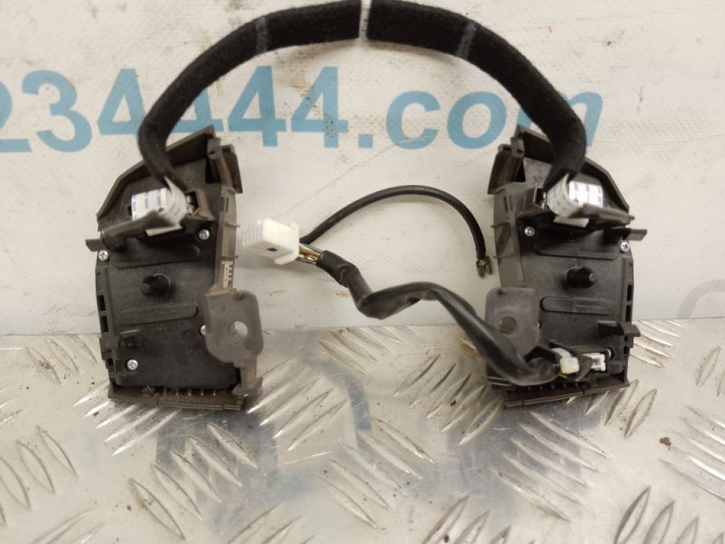 8424730031E0 | Кнопки руля LEXUS GS350 GS300 05-11 - Фото 5