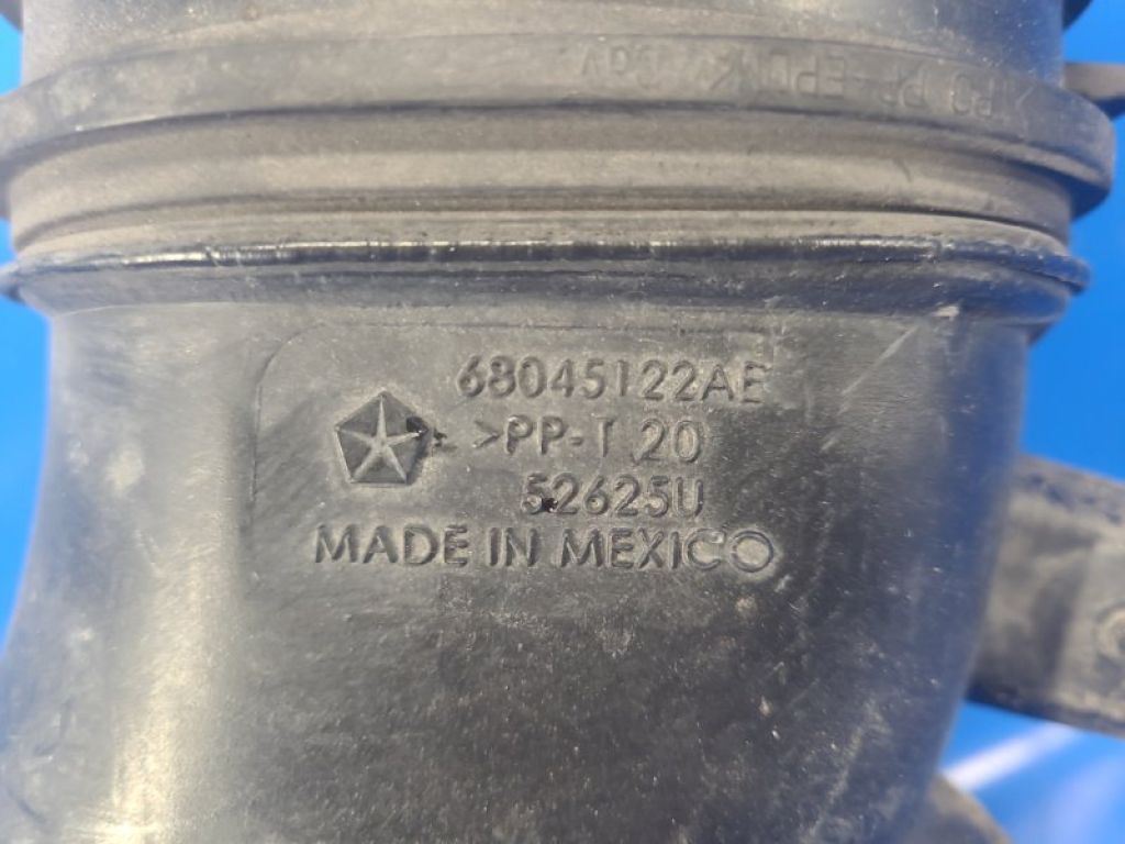 68045122AE | Патрубок воздушного фильтра CHRYSLER 200 10-14 - Фото 3