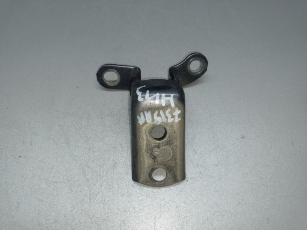 68770-02050 | Петля двери нижняя задн. прав. TOYOTA CAMRY 40 06-11