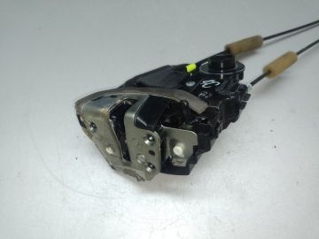 Замок двері задн. лів. TOYOTA CAMRY 40 06-11