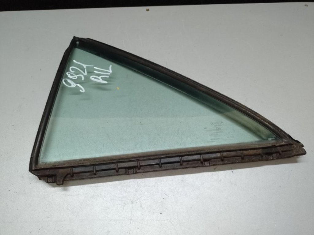 68124-06050 | Стекло двери глухое задн. лев. TOYOTA CAMRY 40 06-11