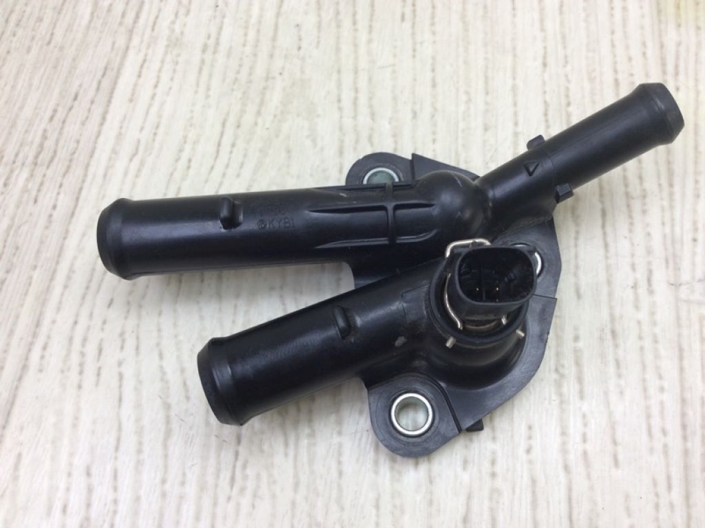 1630525030 | Тройник системы охлаждения TOYOTA CAMRY 70 17- - Фото 4