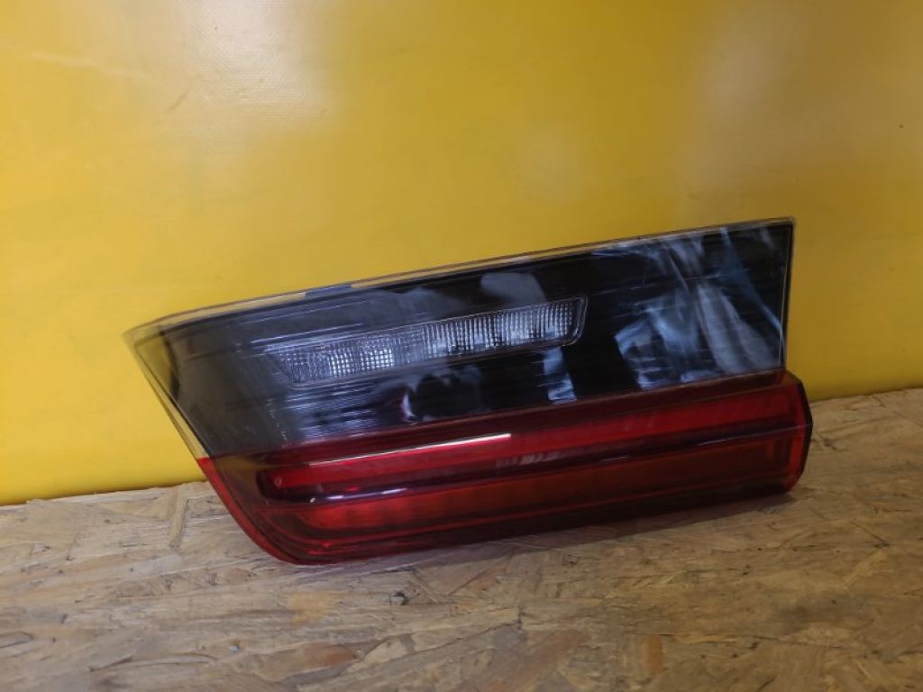 63217955842 | Ліхтар внутрішній прав. BMW 3 SERIES (G20//G80/G28) 2019-