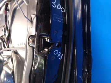 Замок двері передн. прав. VOLVO XC90 02–16
