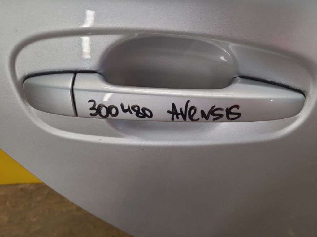 69211-05918 | Ручка двері зовнішня задн. прав. TOYOTA AVENSIS 08-18