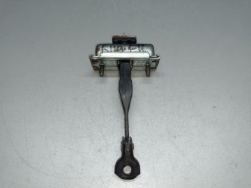 Ограничитель двери передн. прав. FORD FUSION 14- Ограничитель двери передн. прав. FORD FUSION 14-