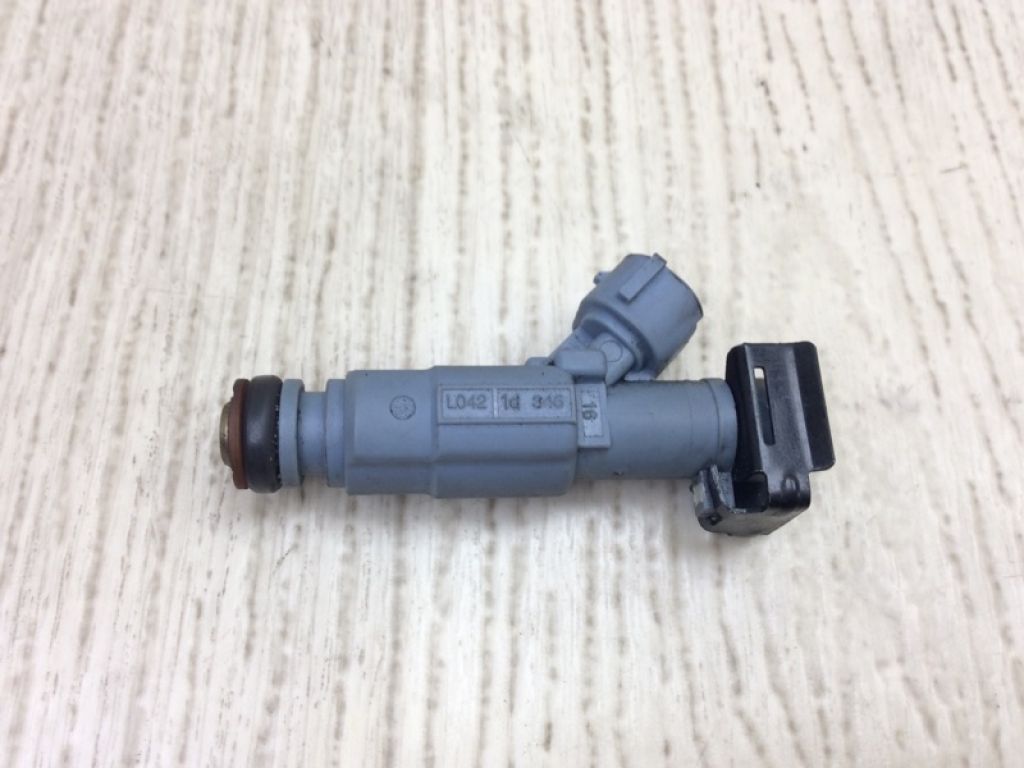 353102G300 | Форсунка паливна HYUNDAI SONATA YF 10-14