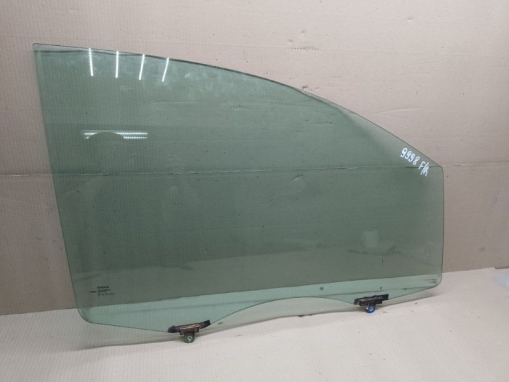 68101-08050 | Скло дверей передн. прав. TOYOTA SIENNA 11-16