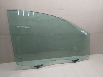 Стекло двери передн. прав. TOYOTA SIENNA 11-16