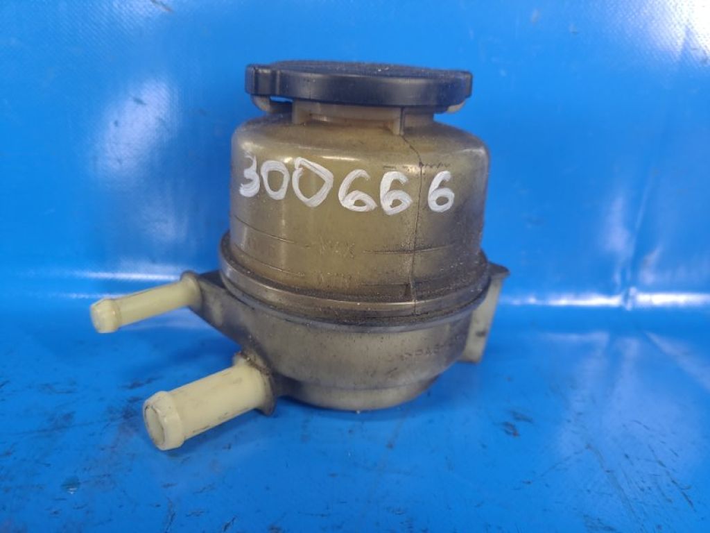 44360-06030 | Бачок ГУР TOYOTA CAMRY 40 06-11