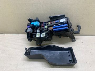 Блок предохранителей моторный отсек TOYOTA CAMRY 40 06-11