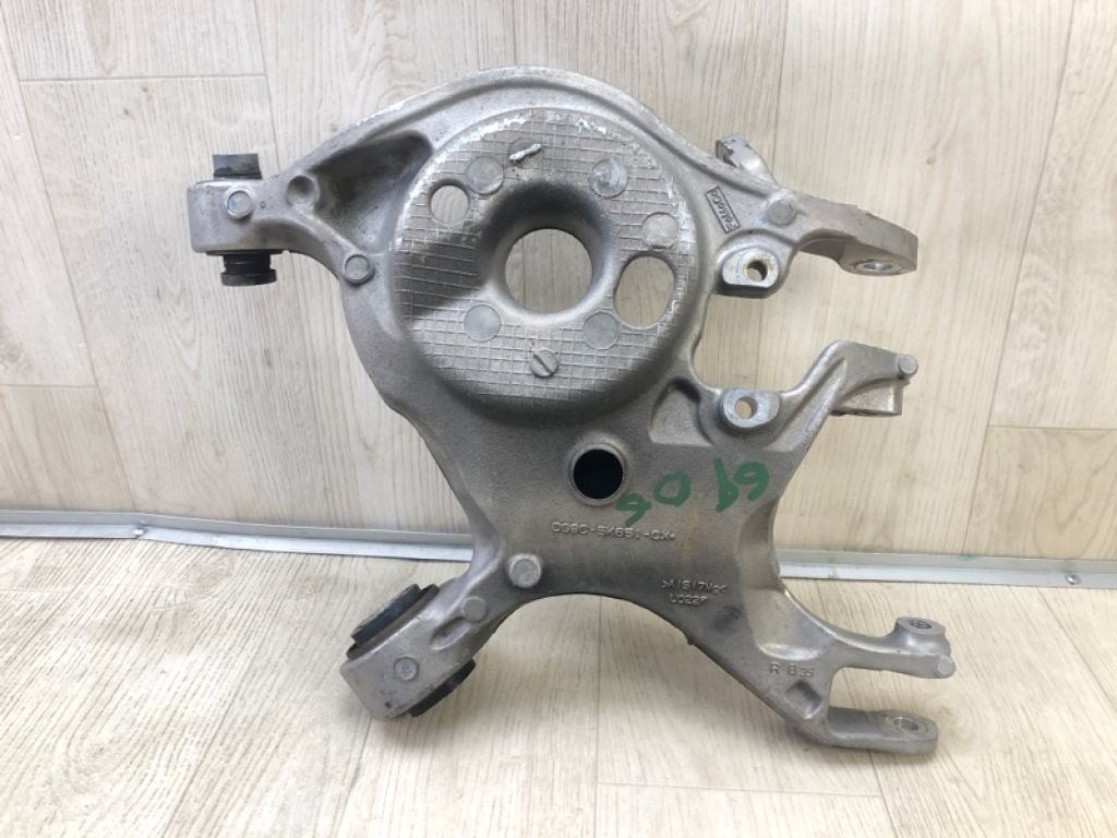 DG9Z-5500-B | Важіль задньої підвіски нижній поперечний прав. LINCOLN MKZ 13-20 - Фото 2