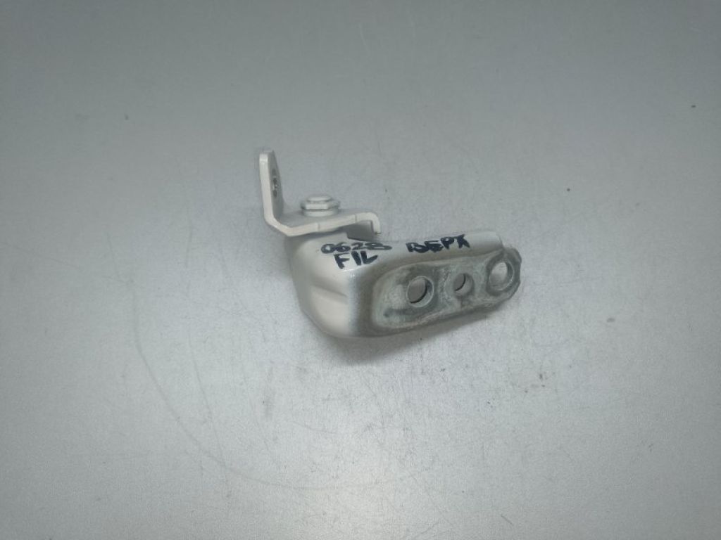 FT4Z-5822801-B | Петля двері верхня передн. лів. FORD EDGE 15-