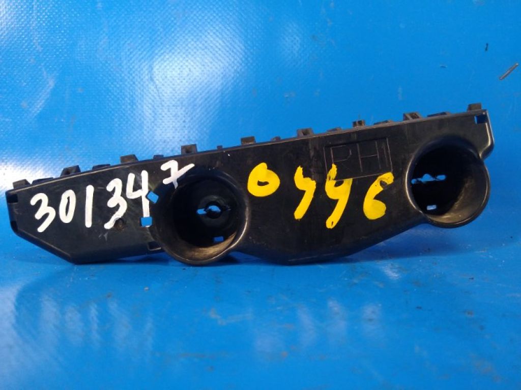 62224-3SH0A | Кронштейн переднего бампера (на крыле) прав. NISSAN SENTRA B17 12-21