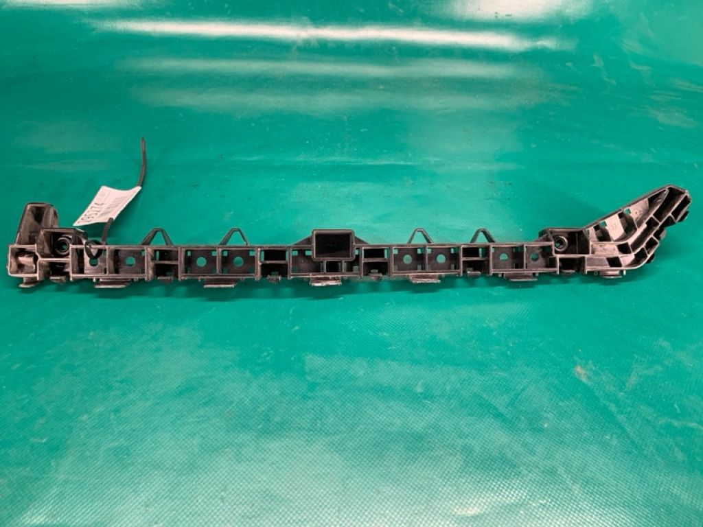 71593-TX4-A02 | Кронштейн заднего бампера прав. ACURA RDX 12-19