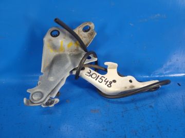 Петля капоту лів. LEXUS IS250/350 05-13