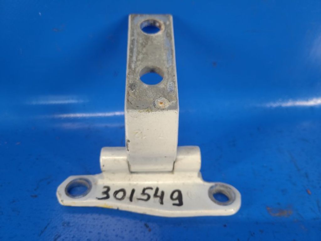 6871053010 | Петля двері прав. LEXUS IS250/350 05-13